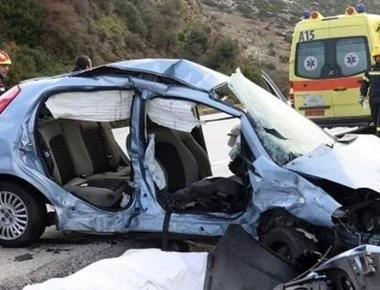 Στην Τήλο ο τραγικός πατέρας που έχασε γυναίκα και κόρη στο πολύνεκρο τροχαίο της Κρήτης